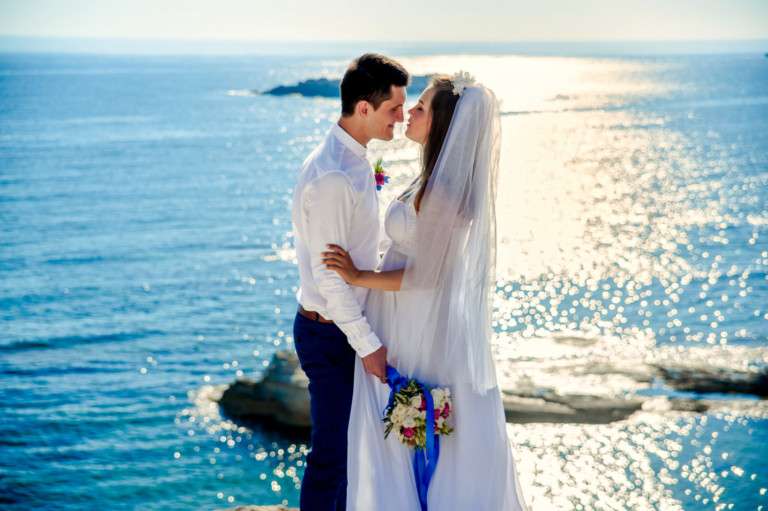 Which Romantic Wedding Will You Choose?