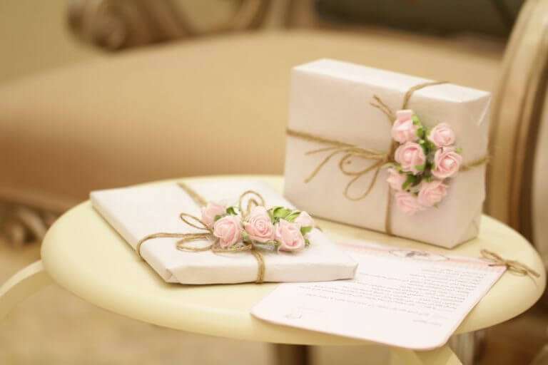 Romantic Gift Ideas for Your Wife