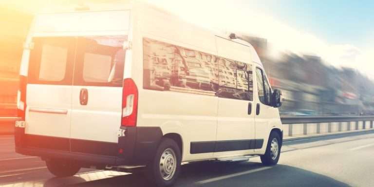 What Are The Benefits of Airport Shuttle Services